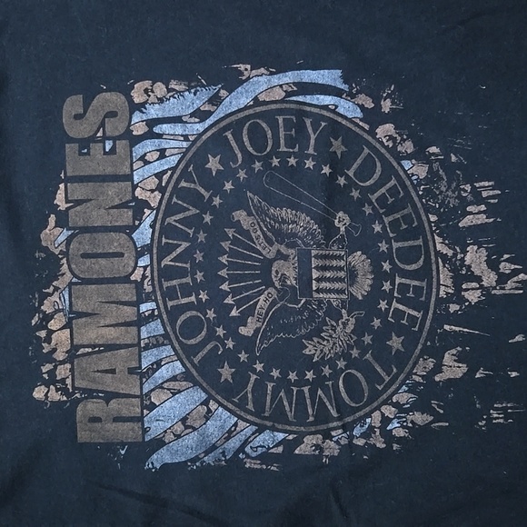 Vintage Ramones Tee - Picture 2 of 6